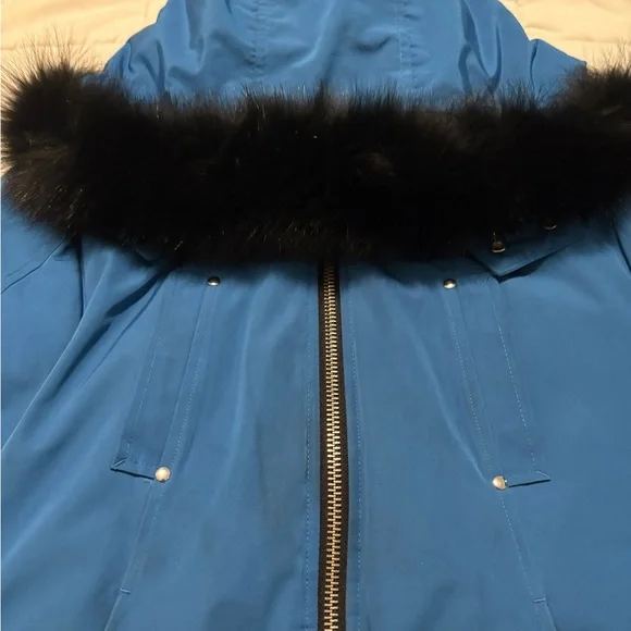Children’s XL moose knuckle bomber jacket in blue.